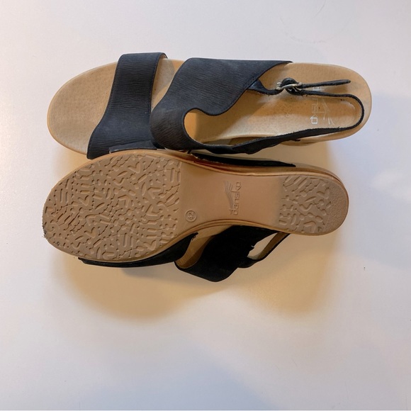 Dansko heel clogs worn once - Picture 4 of 5